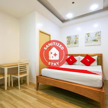Oyo 783 Freemont Place Paranaque City Екстериор снимка