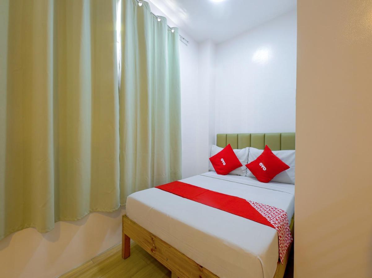 Oyo 783 Freemont Place Paranaque City Екстериор снимка