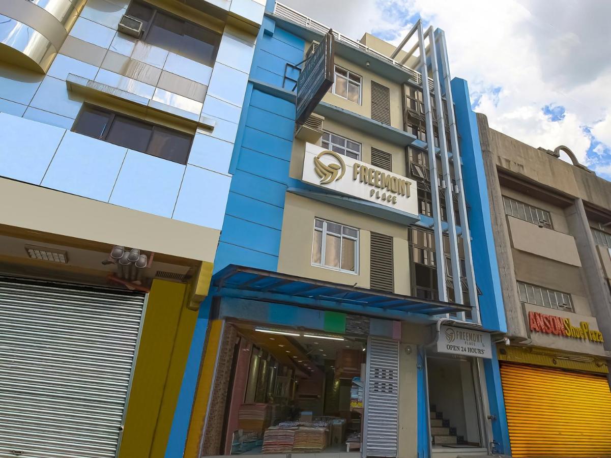 Oyo 783 Freemont Place Paranaque City Екстериор снимка